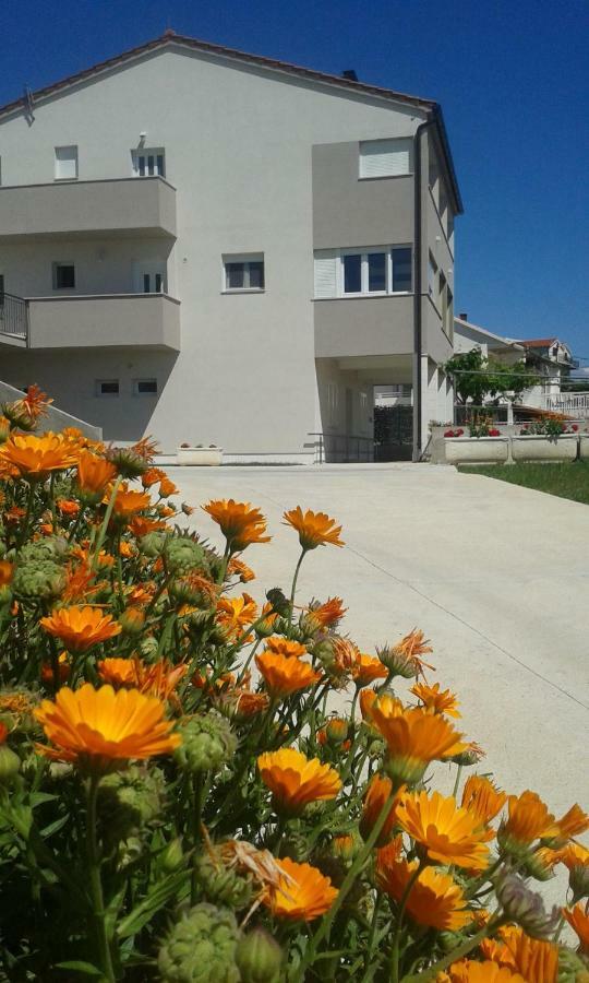 Apartments Liber Локва-Рогозница Экстерьер фото