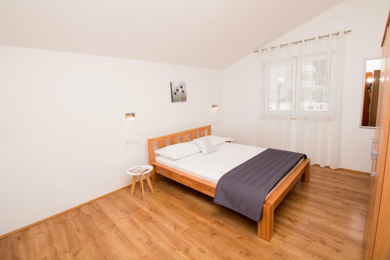 Apartments Liber Локва-Рогозница Экстерьер фото