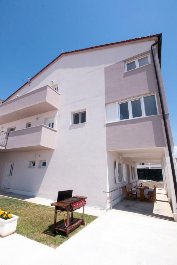 Apartments Liber Локва-Рогозница Экстерьер фото