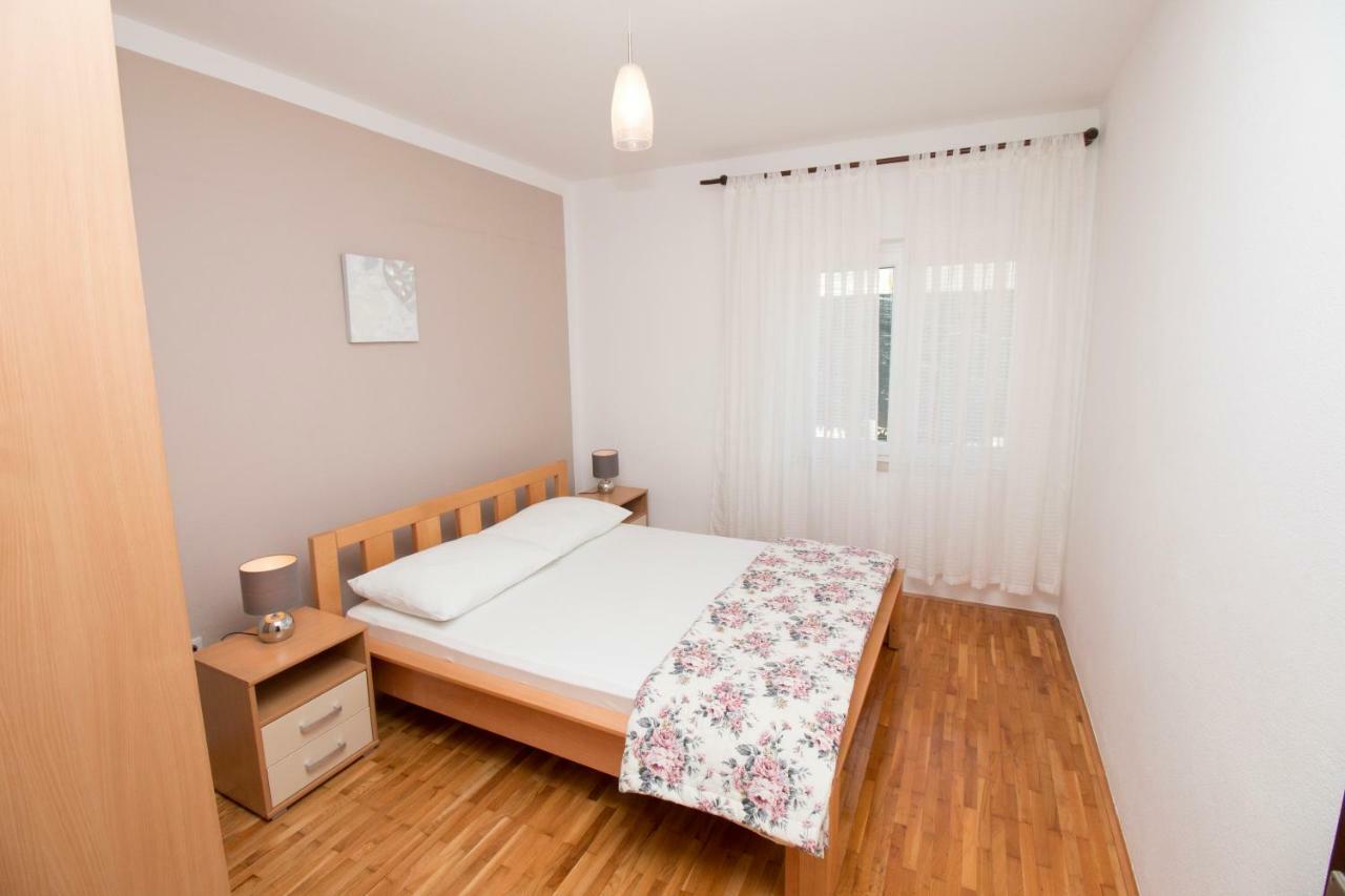 Apartments Liber Локва-Рогозница Экстерьер фото